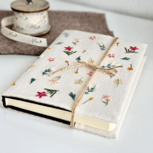 Bordado tradicional en cuadernos